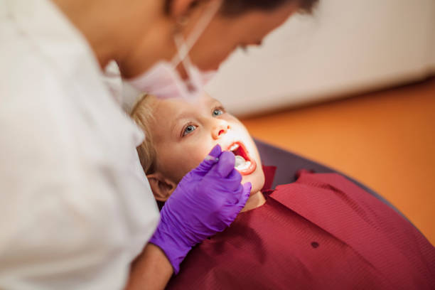 Best Emergency Tooth Extraction in Delhi, LA